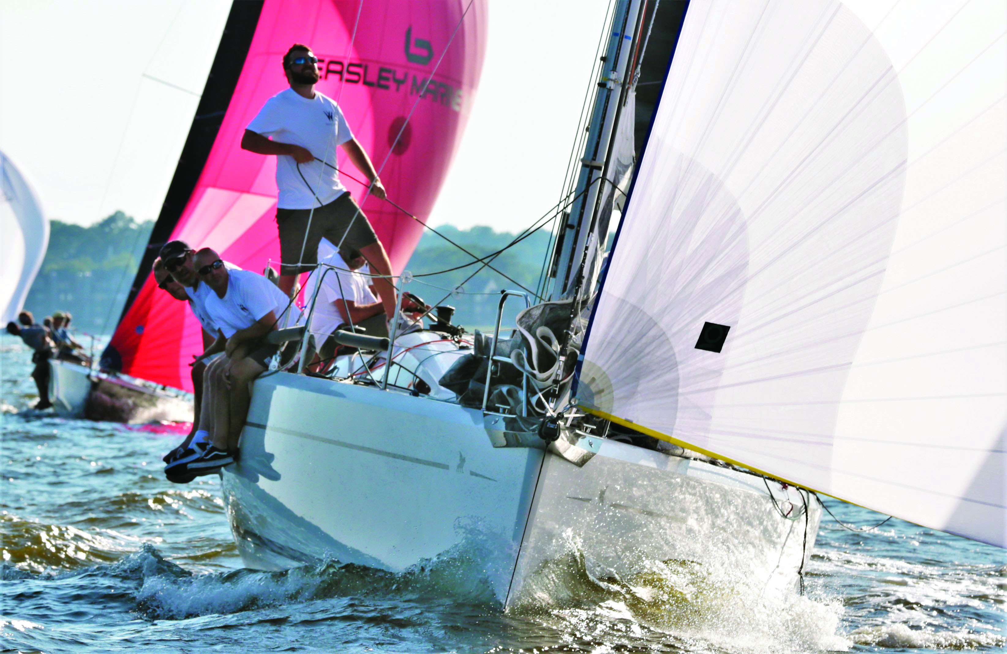 Sailboat racing clearance